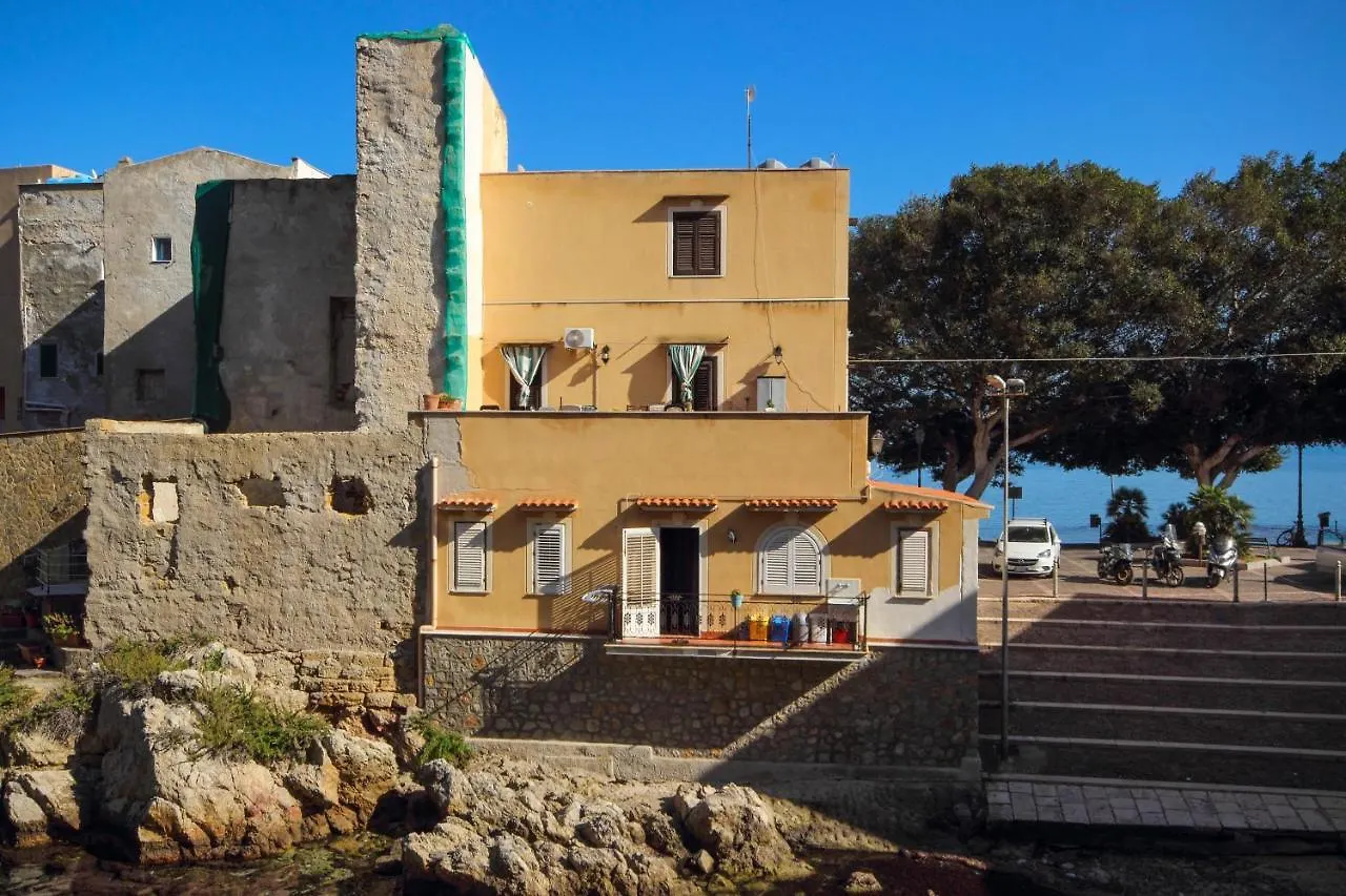 Willa Casa Buscarini Santa Flavia